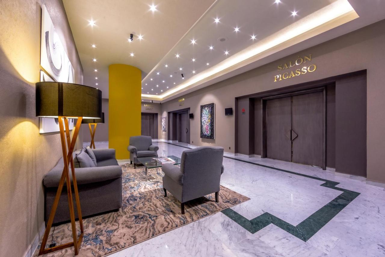 퀄리티 인 파추카 호텔 Pachuca 외부 사진 The lobby of the hotel