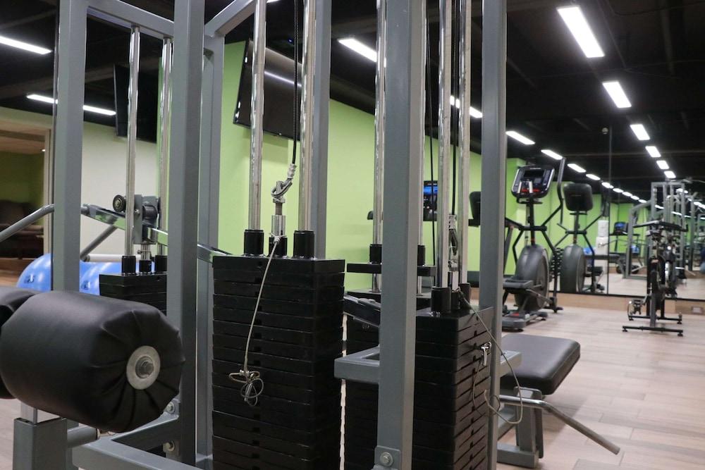퀄리티 인 파추카 호텔 Pachuca 외부 사진 The gym at the University of Roehampton