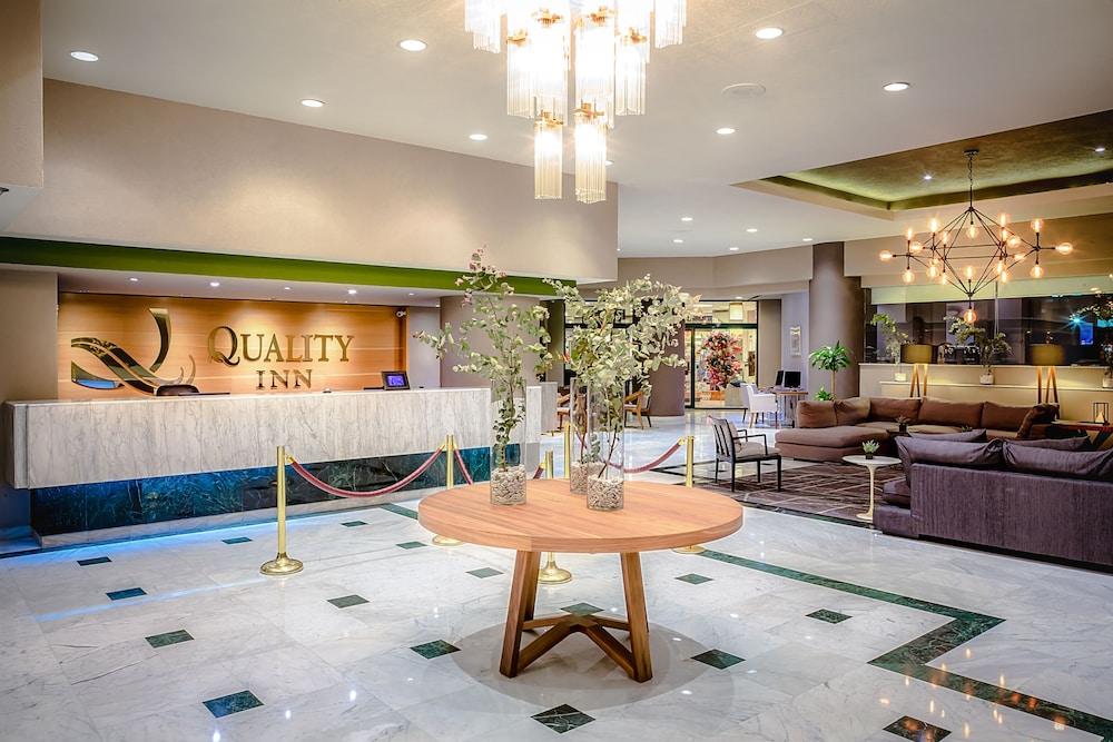 퀄리티 인 파추카 호텔 Pachuca 외부 사진 Lobby of Quality Inn